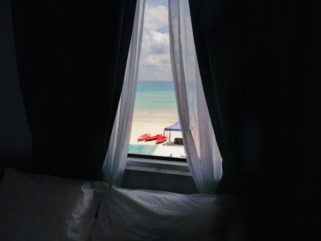 The Room Perhentian - Long Beach Kampung Kuala Besut Extérieur photo